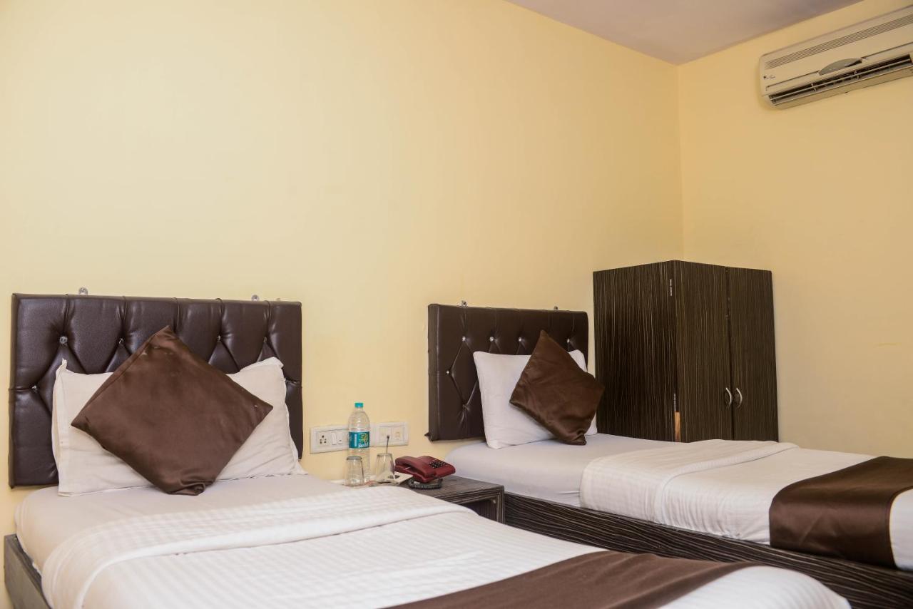 Hotel New Shalimar Мумбаи Экстерьер фото