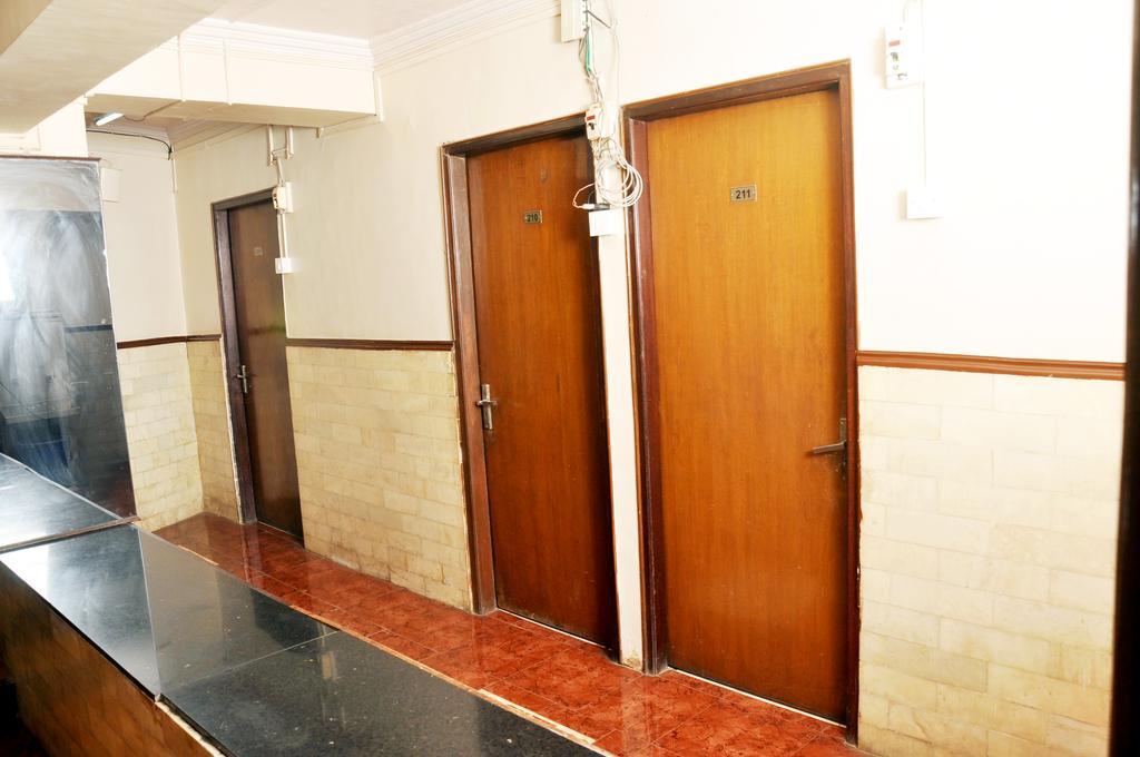Hotel New Shalimar Мумбаи Экстерьер фото