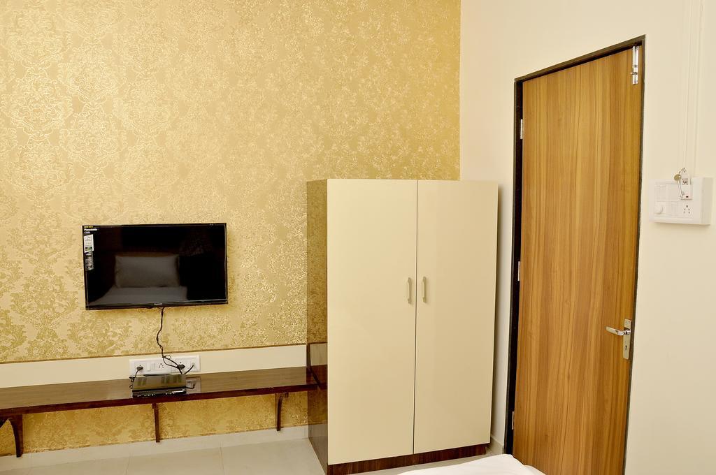 Hotel New Shalimar Мумбаи Экстерьер фото