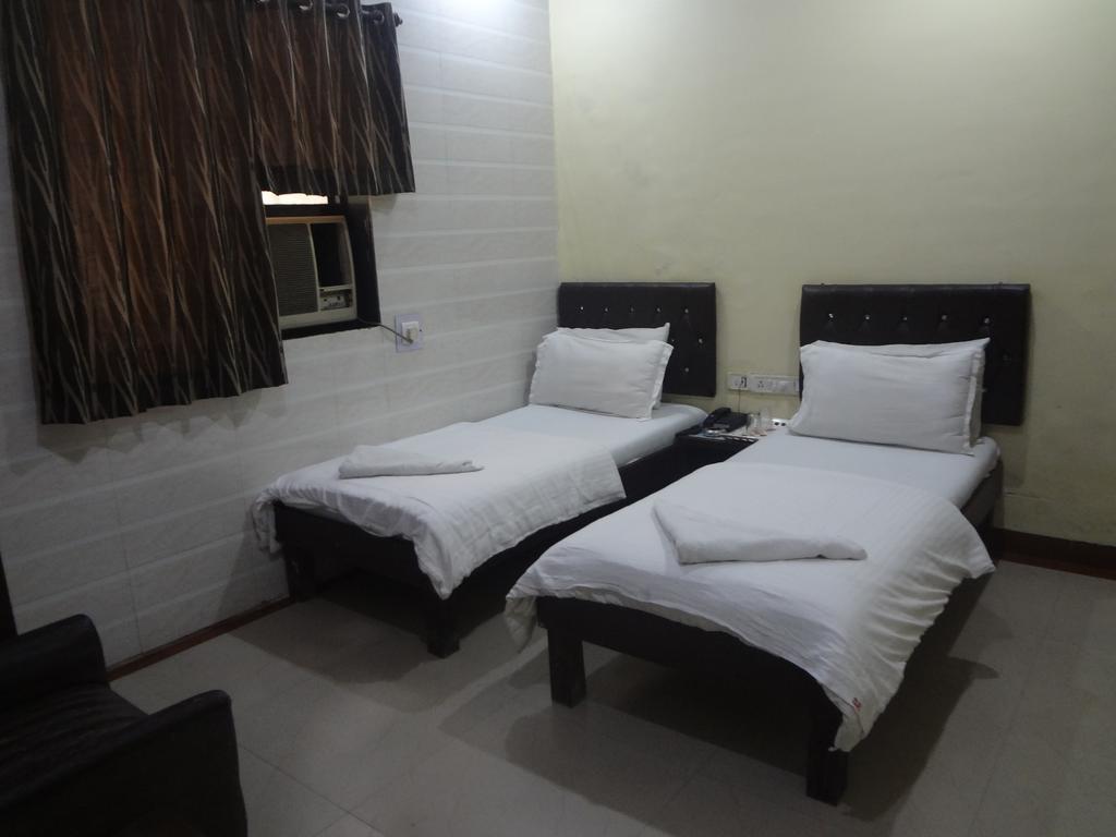 Hotel New Shalimar Мумбаи Экстерьер фото